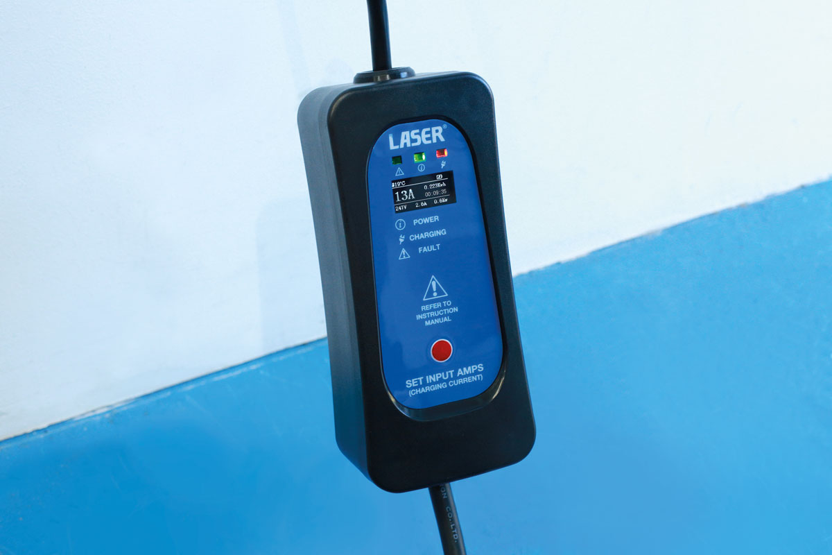 Electric Vehicle Charger - 240V Portable - (Laser 7695)