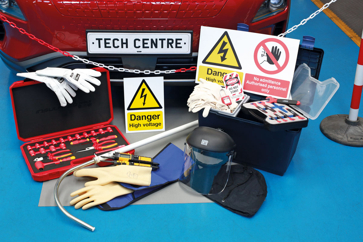 Hybrid & Electric Vehicle Safety Kit - (Power-Tec 91162)