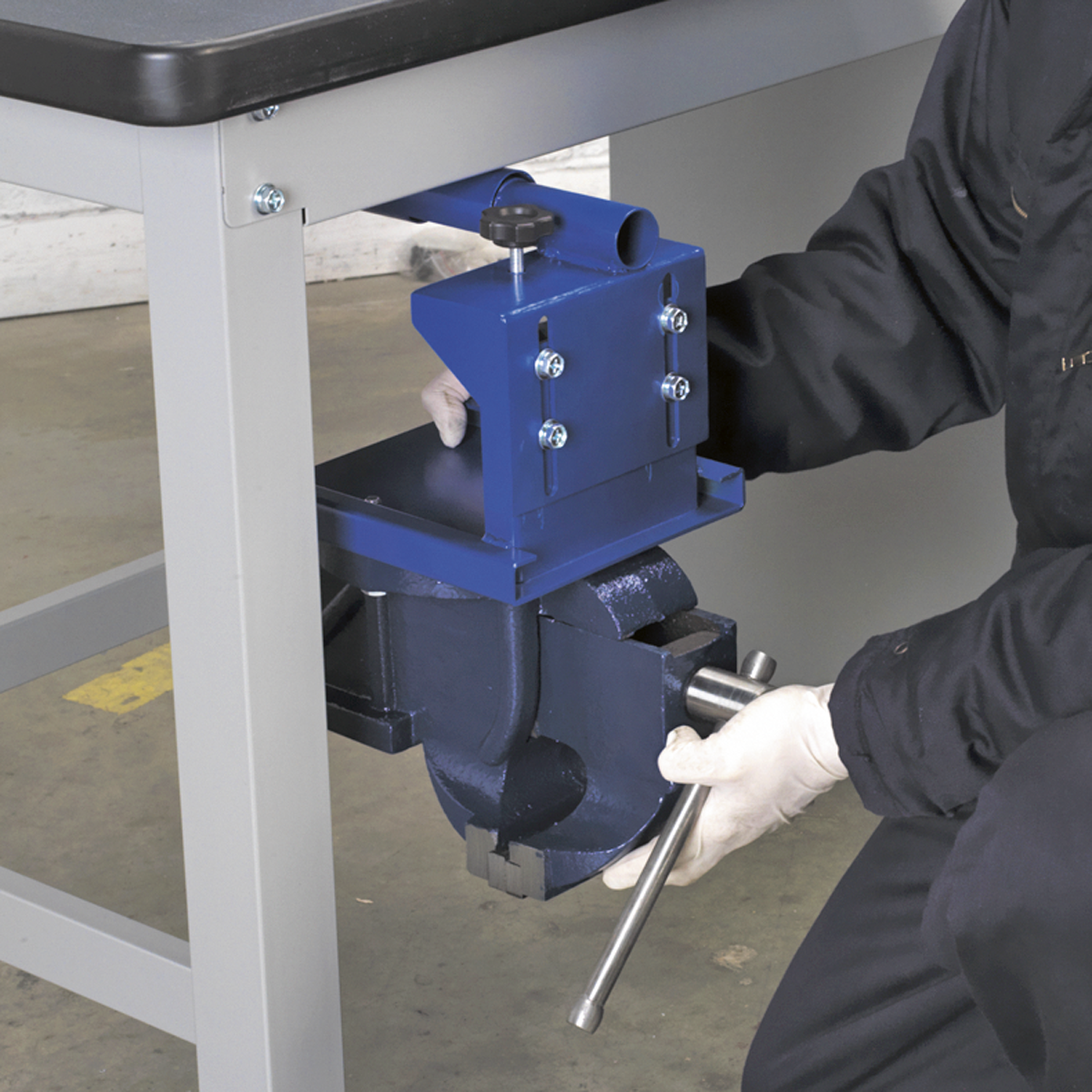 Vice Mounting Plate for API Series Workbenches