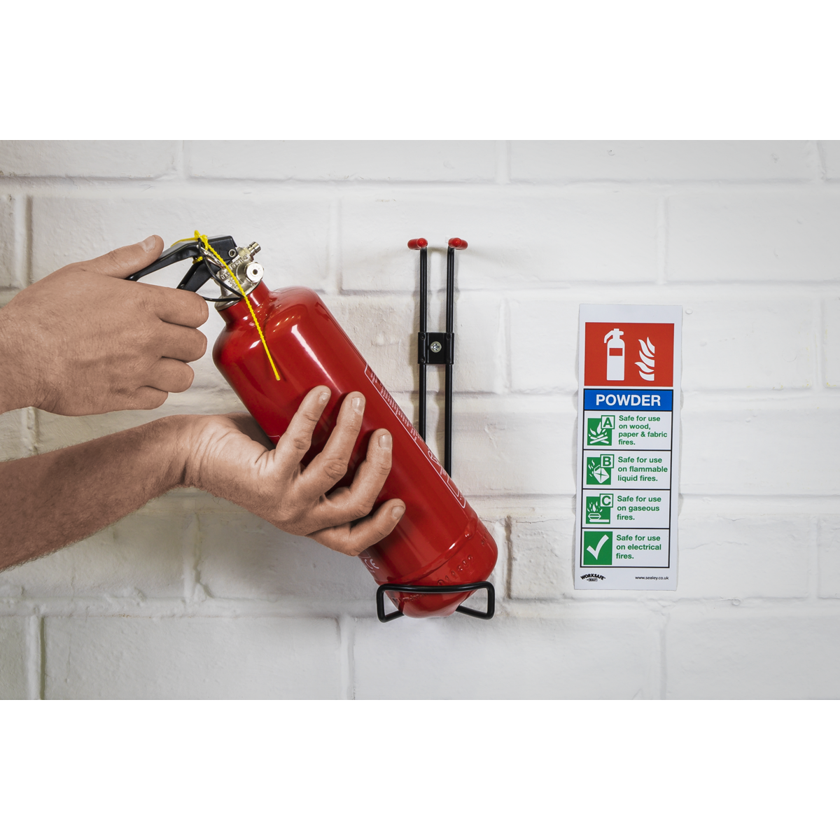 Safe Conditions Safety Sign - Powder Fire Extinguisher - Rigid Plastic