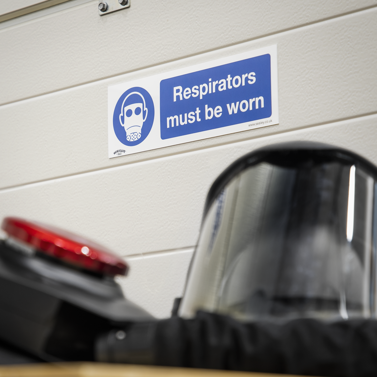 Mandatory Safety Sign - Respirators Must Be Worn - Rigid Plastic