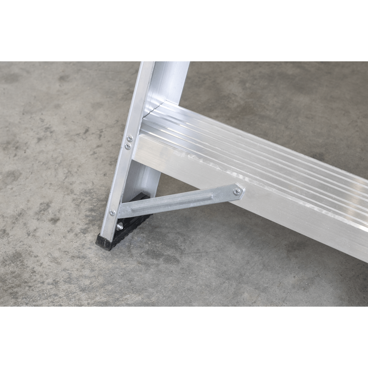 Sealey Aluminium Step Ladder 6-Tread Industrial BS EN 131